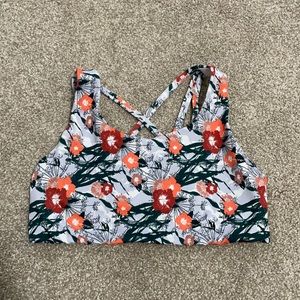 Senita Strappy Sports Bra - Freesia